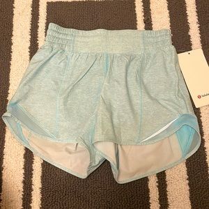Lululemon hotty hot 4” HR size 0, light blue color!